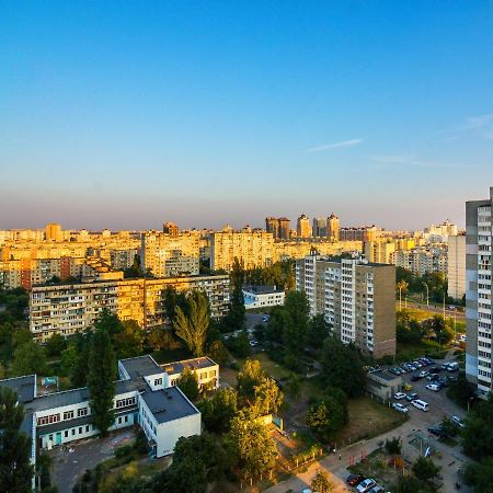 Kvartirkoff Na Bogatirskaya 6A, 17 Floor Kiev Buitenkant foto